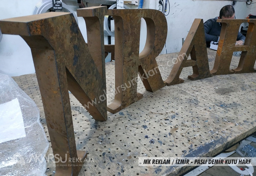 MK Reklam / İzmir  - Paslı Demir Kutu Harf İmalatı