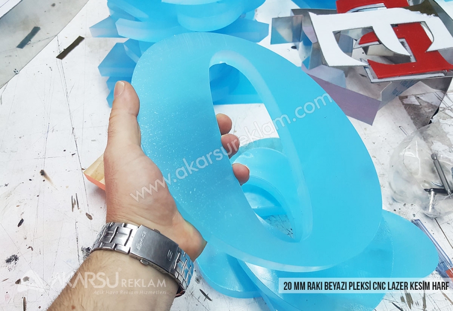 20 mm Buz Beyazı Pleksi Harf Cnc Lazer Kesim